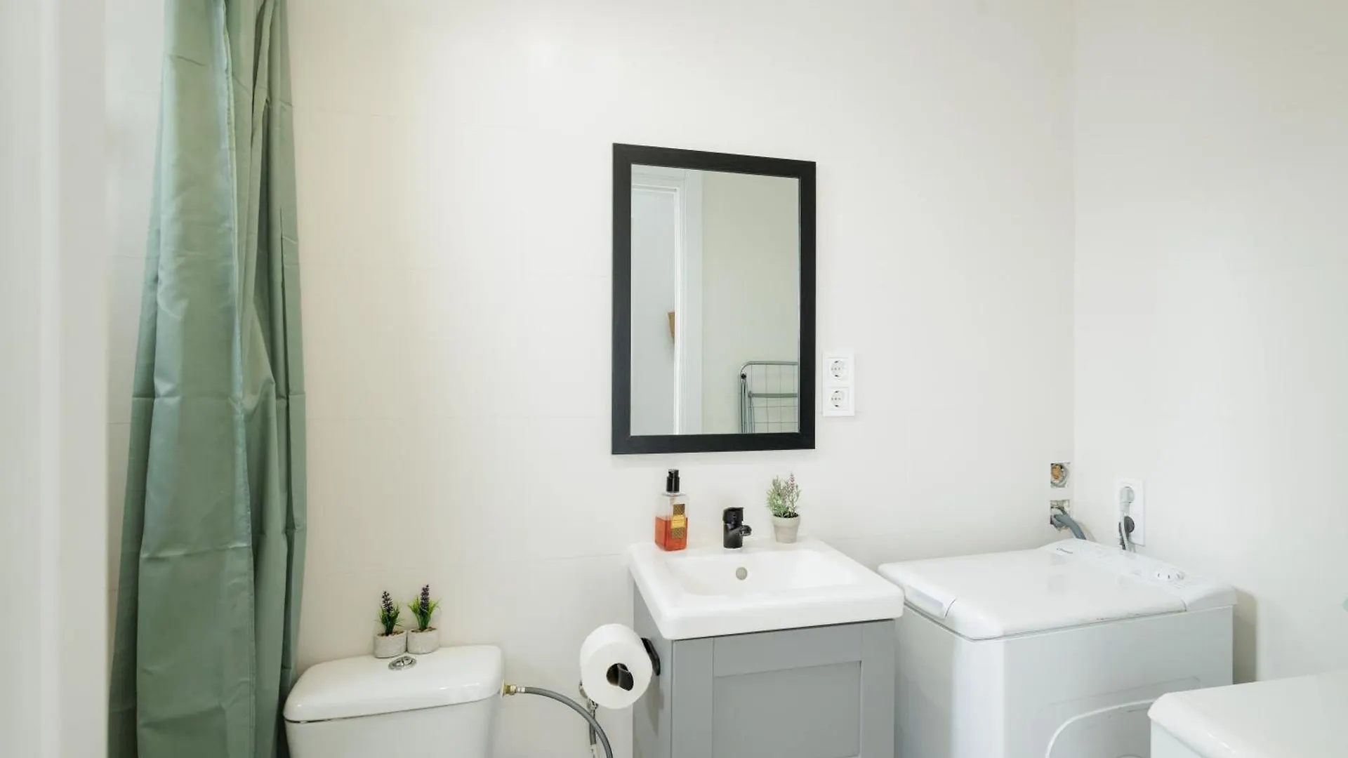 Apartament A Sant Celoni, Montseny, Barcelona 0*,
